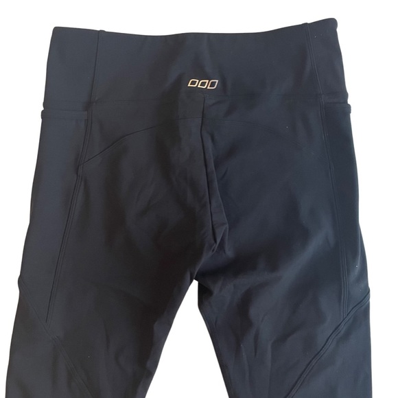 LORNA JANE (L) New with tags ‘Amy phone’ high rise black ankle biter leggings - Picture 5 of 7